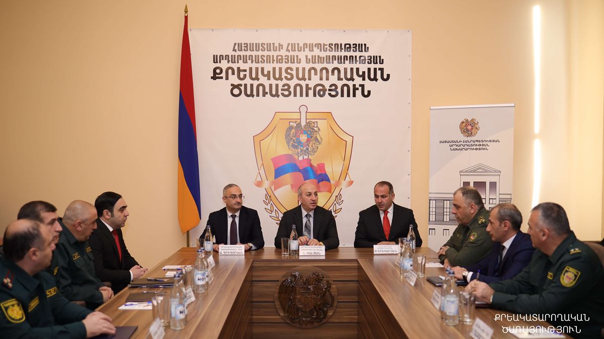 Заместитель министра юстиции Левон Балян представил новоназначенного первого заместителя начальника Уголовно-исполнительной службы